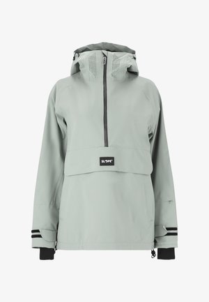 Lys grå pullover jakke med hætte, front lynlås og sorte detaljer. Har perforerede sektioner og en brystlomme med logo.