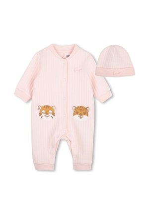 Zacht roze babyrompertje met lange mouwen, dierengezicht-print op de benen en bijpassend roze mutsje met omgeslagen rand.
