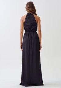 CHANCERY MAGGIE TWIST - Maksi garuma kleita - black