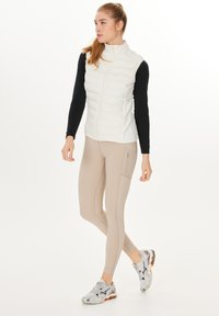 Endurance FUNKTIONS REITTA W HYBRID  - Vest - whisper white