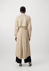 YAS YASPLENA - Καμπαρντίνα - brown rice