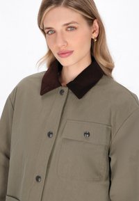 DreiMaster Jachetă de vară - olive