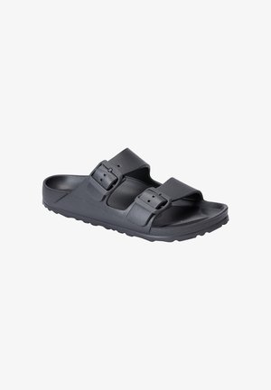 Zwarte instapsandaal met twee verstelbare gespen en een geprofileerde zool voor grip, ontworpen voor casual gebruik.