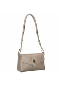 Sac à main en cuir beige avec une forme structurée, une texture lisse, une fermeture à rabat et des accents en métal doré. Il dispose d'une bandoulière détachable.