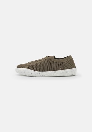 Baskets basses - green