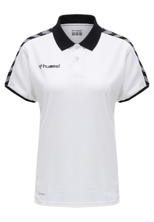 Hvid polo shirt med sort krave og sorte accenter, prydet med Hummel-logo. Korte ærmer med et struktureret stof og mønstret skulderdetalje.