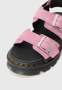 Dr. Martens ZEBZAG - Sandales à plateforme - purple