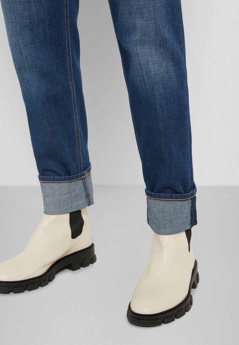 Damen Bekleidung | rag & bone DRE LOW-RISE BOYFRIEND Jeans Slim Fit stowe/dunkelblau - WC28125 Damen Bekleidung | rag & bone DRE LOW-RISE BOYFRIEND Jeans Slim Fit stowe/dunkelblau - WC28125