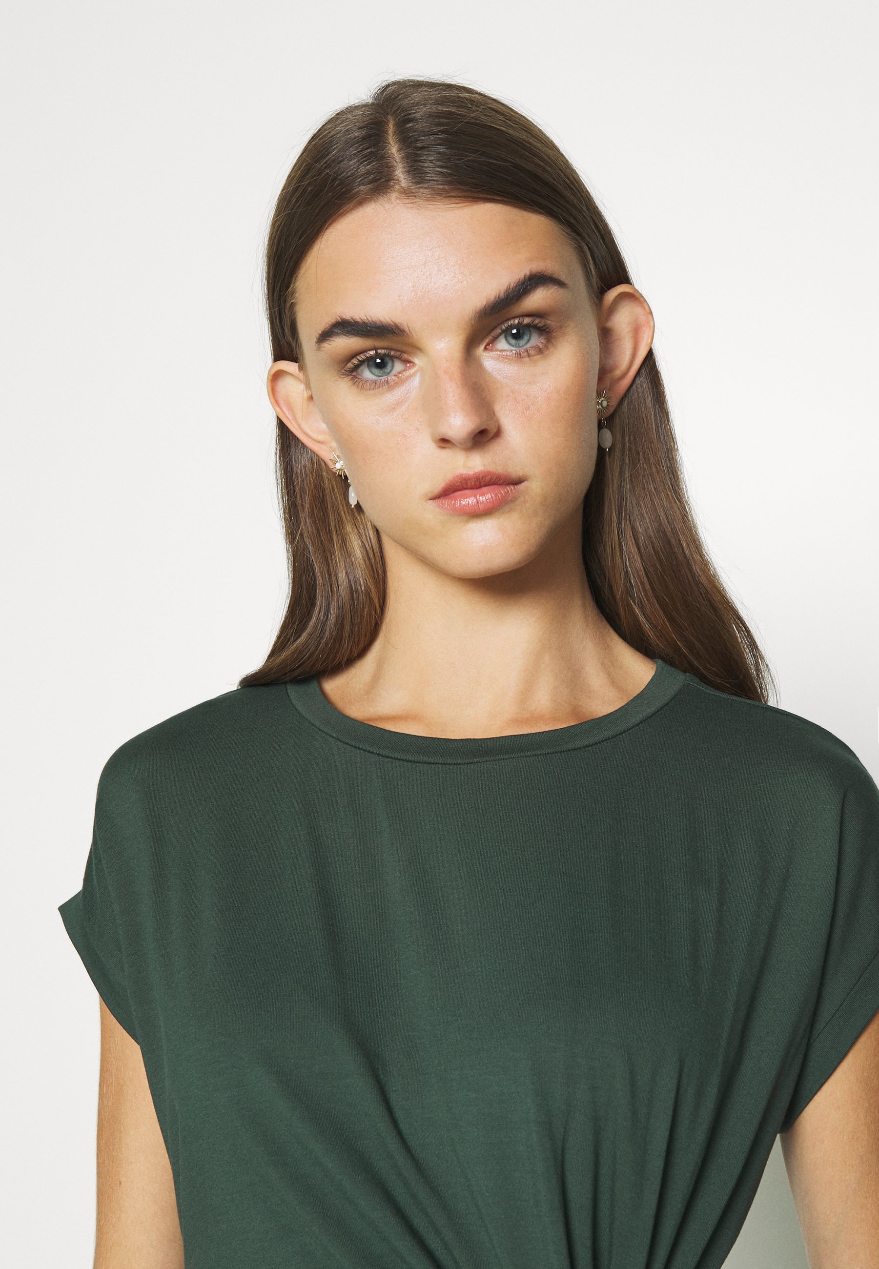 EDITED FAITH DRESS Etuikjole green Zalando.no EDITED FAITH DRESS - Etuikjole - green