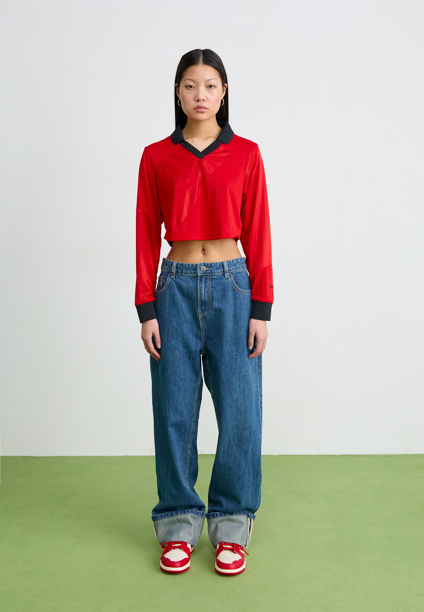 red and black nike crop top