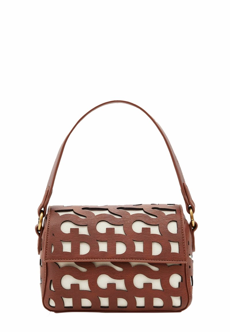 Brązowa skórzana torba z wyciętym wzorem, odsłaniającym białą tkaninę pod spodem, prostokątny kształt oraz pojedynczy pasek z złotymi akcentami.
