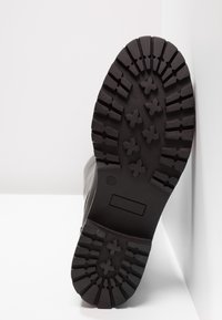 Even&Odd Botas mosqueteras - black