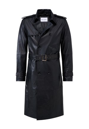 Sort læder dobbeltradet trench coat med bælte i taljen, skulderstropper, knapmanchetter og mærket "RICANO" indeni kraven.