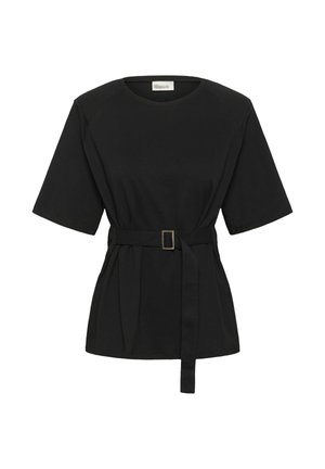 Haut noir à manches courtes avec encolure ronde et ceinture en tissu à boucle rectangulaire cintrant la taille.