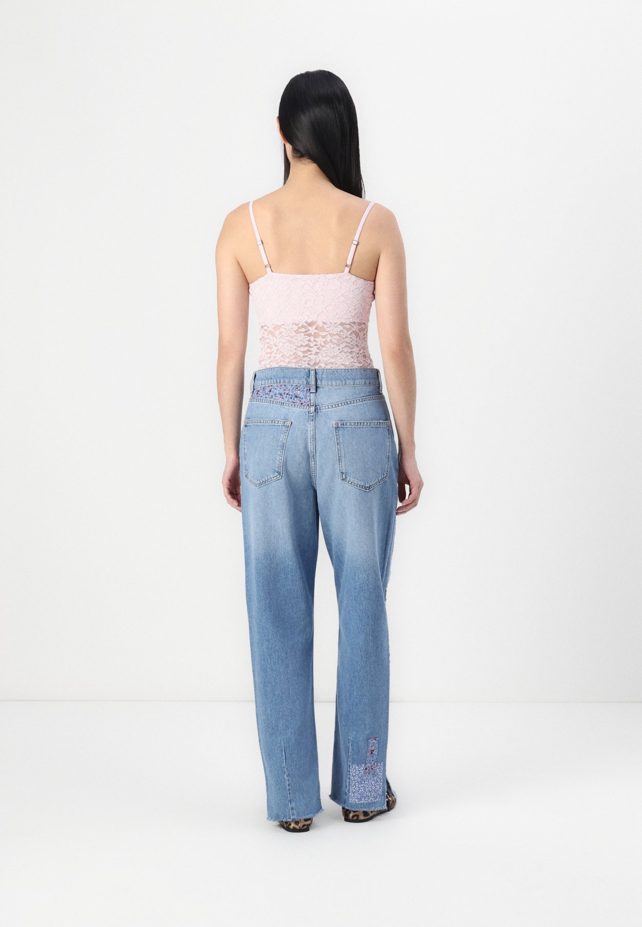 ONLROBYN PATCH SLIT