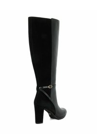 Kniehoog zwarte laarzen van glad leer en suede, met een blokhak, een zijgesp als detail en een slank, gestructureerd ontwerp.