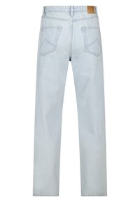 Vaaleansiniset denim-farkut suoralegisellä lahkeella, joissa on kaksi takataskua ja vaaleanruskea nahkalappu vyötäröllä. Pehmeä materiaali ja klassinen muotoilu.