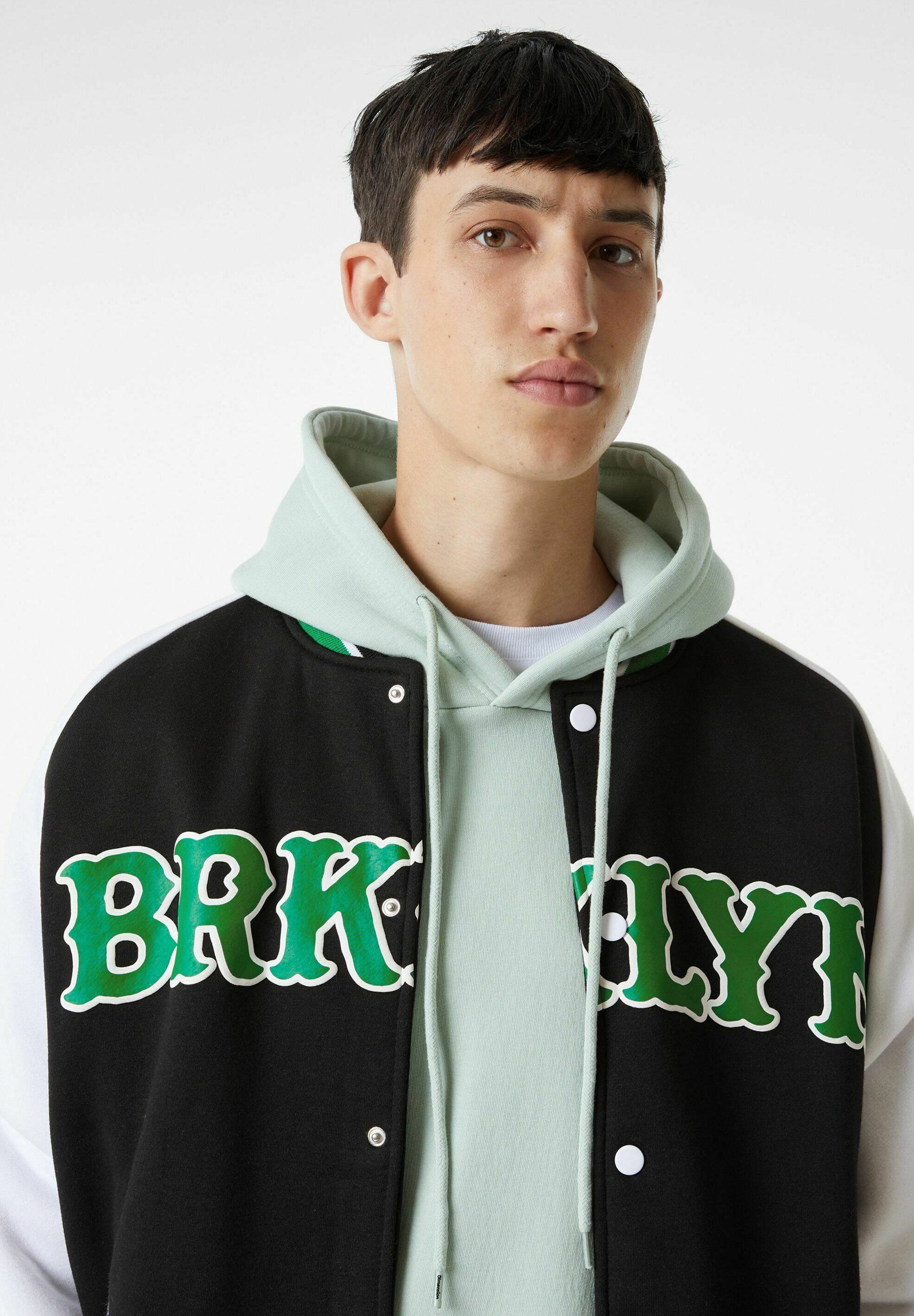 Bershka VARSITY - Bomber Jacket - black 