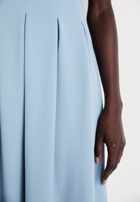 VILA VIWELLY DEEP V NECK ANCLE DRESS - Haljina od žerseja - ashley blue