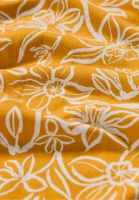 Seasalt Cornwall WILD BOUQUET - Trikotāžas kleita - painted daffodil turmeric - painted daffodil turmeric