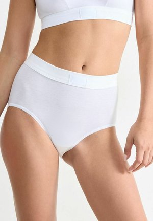 Weiße Baumwoll-Unterwäsche mit hoher Taille und glatter Oberfläche. Verfügt über einen weichen, elastischen Bund und gewellte Beinabschlüsse.
