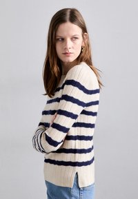 Vanessa Bruno ESTELLE - Pullover - ecru/marine