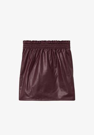 Mini-jupe en simili cuir bordeaux avec une taille élastique froncée et une texture lisse. Design simple sans motifs ni accents visibles.