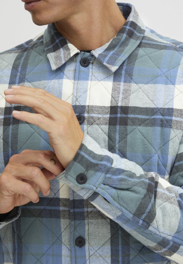 PRCHAD - Light jacket2