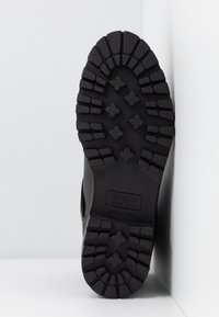 HUGO Botines camperos - black