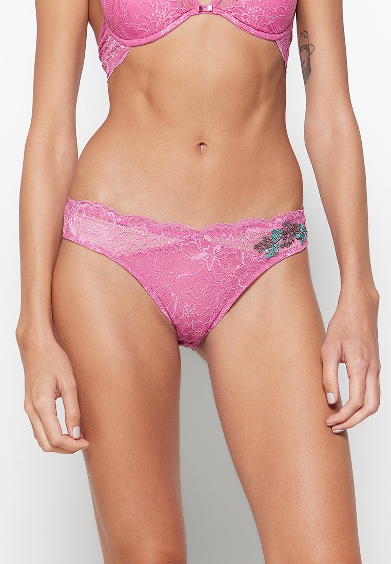 Triumph Slip donkerroze