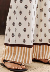 Next HALTER NECK WIDE LEG - Kombinezon - cream
