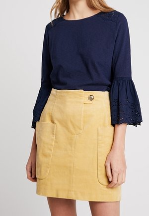 Bluzka z długim rękawem