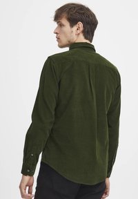 Casual Friday ÜBERGANGS ANTON - Overhemd - grün