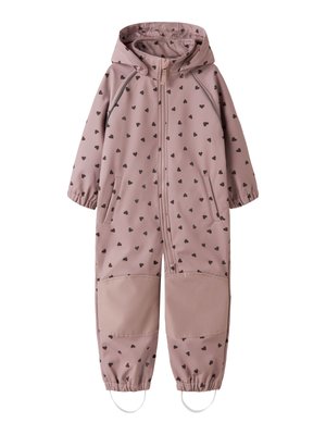 Combinaison à capuche rose pour tout-petit avec motifs de cœurs noirs, fermeture éclair devant, genouillères, poignets élastiques et sangles aux pieds.