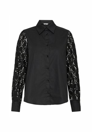 Chemise noire avec col classique et boutons sur le devant ; présente des détails en dentelle intricate sur les longues manches et un corps en tissu lisse.