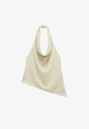 Top beige de punto asimétrico con cuello halter, delantero drapeado y cierre de botón en el escote.