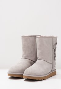 UGG Zimní obuv - grey