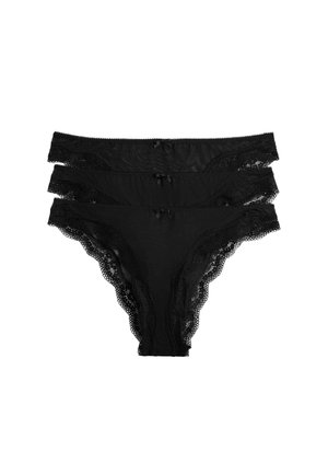 Marks & Spencer, - Brazyliany