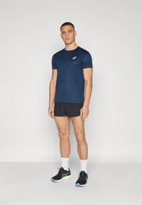 ASICS CORE TOP - Camiseta deportiva - french blue
