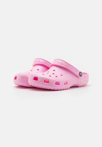 Crocs CLASSIC GLITTER - Klompe - flamingo