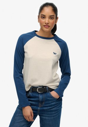 - T-shirt z nadrukiem