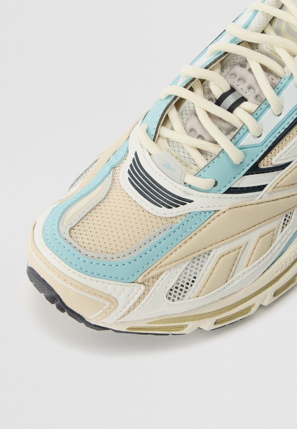 PREMIER ROAD ULTRA UNISEX - Trainers - tonal beige3