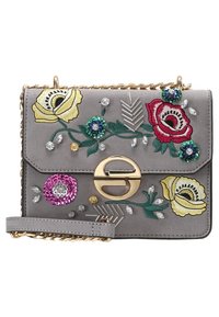 Borsa grigia con ricami floreali in giallo, rosso e rosa, accentuata da strass e un gancio in metallo dorato. Inclusa una tracolla a catena.