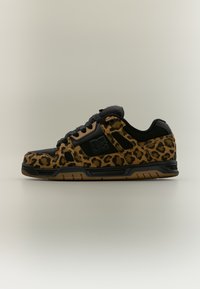 Δεν επιλέχθηκε, cheetah/black