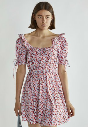 PUFF SLEEVE - Hverdagskjole - red blue cherry