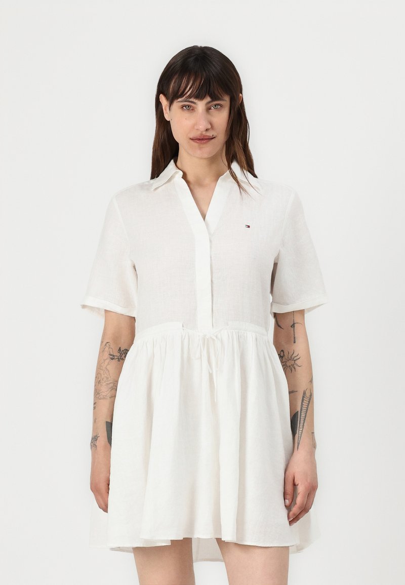 Tommy Hilfiger BELTED MIDI DRESS - Abito a camicia - black/nero