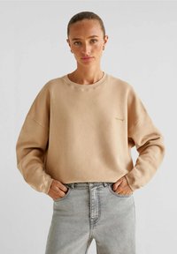 Scalpers Sweater - camel