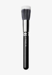 Svart sminkebørste med rund håndtak, sølvferrule og tette børster med svart og hvit gradient. Modellnummer: 187S.