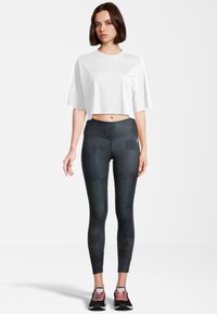 Fila APPAREL RECANATI CROPPED  - T-shirt basic - bright white