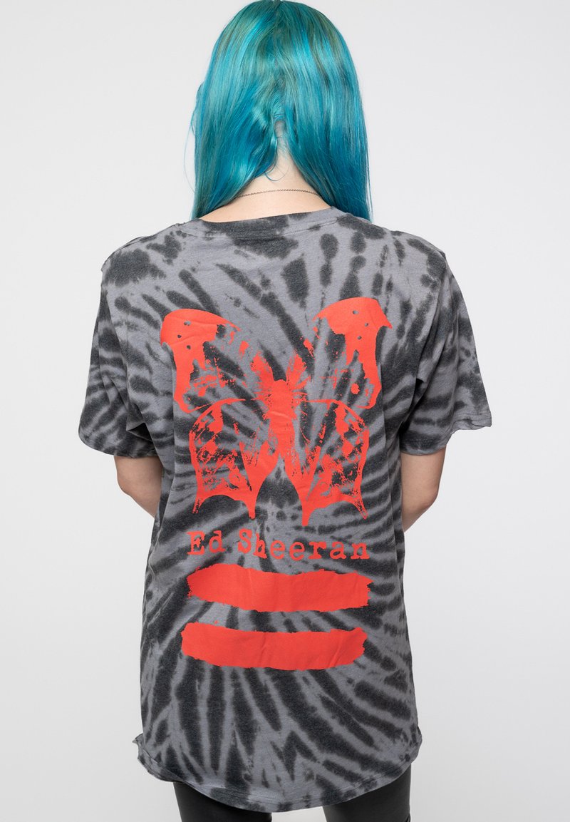 Paradiso Clothing ED SHEERAN EQUALS DYE WASH - Print T-shirt - black